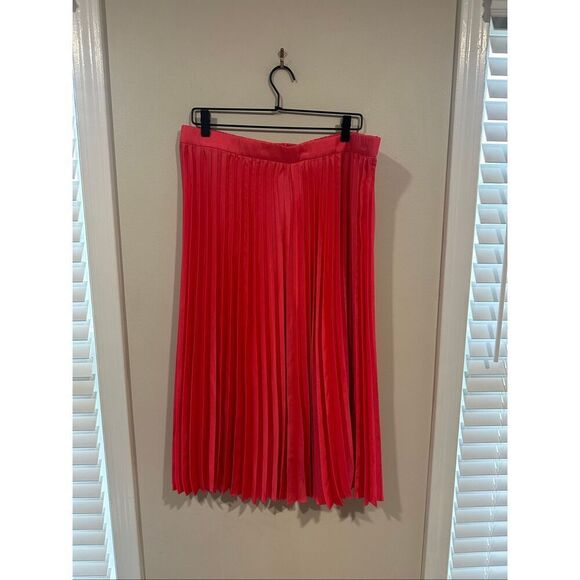 J.Crew Dresses & Skirts - J. Crew 2XL Red Pleated  Midi/Maxi Skirt